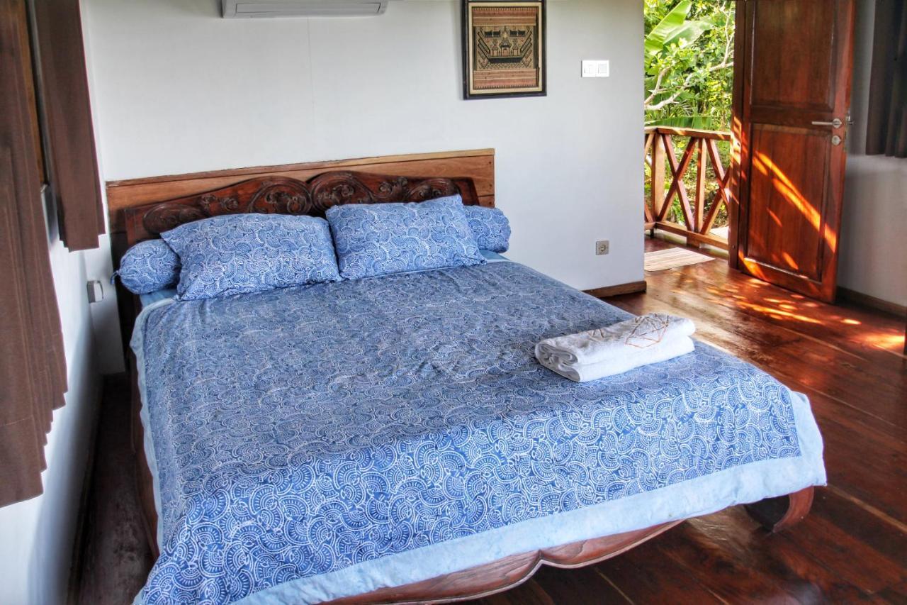 Boa Hill Surf House Hotel Nembrala Exterior foto