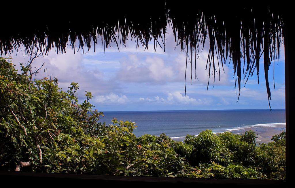 Boa Hill Surf House Hotel Nembrala Exterior foto